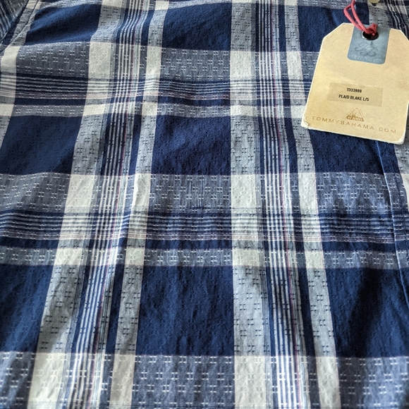 HP🎊🎉Tommy Bahama button down shirt - Picture 16 of 16